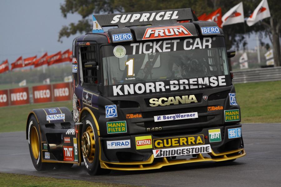  Scania R420 Formula Truck 2011 года  (фото 2 из 3)